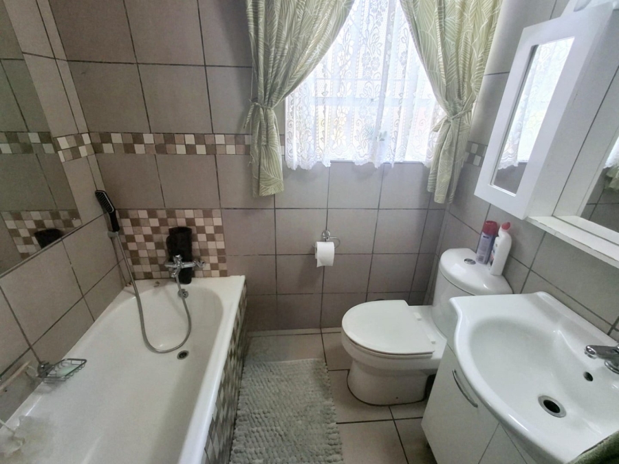 3 Bedroom Property for Sale in Sasolburg Ext 11 Free State